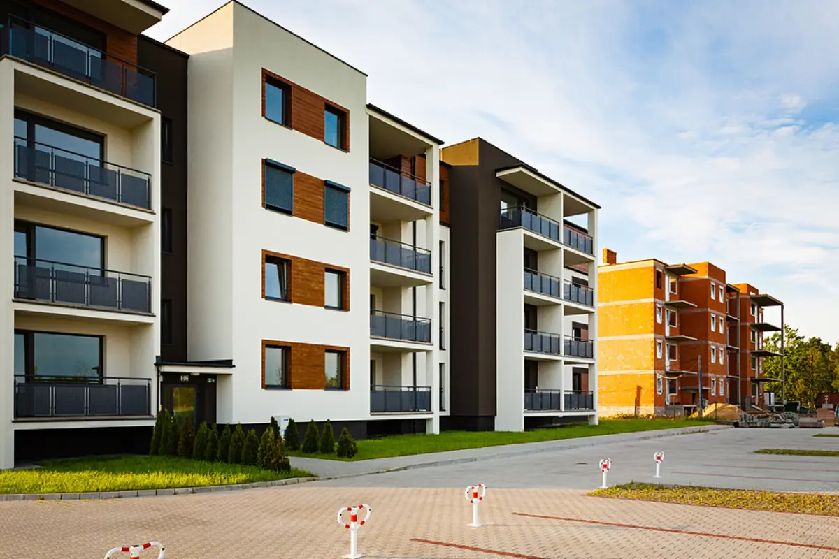 How Vista Landlords Can Manage a New Construction Lease-Up